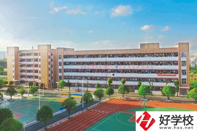 武岡市職業(yè)中專學(xué)校怎么樣？值得報考嗎？