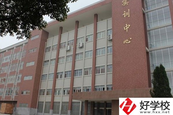 岳陽市高級技工學(xué)校怎么樣，開設(shè)了哪些招生專業(yè)？