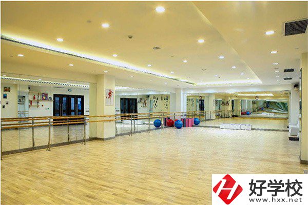 邵陽(yáng)武岡有哪些中職學(xué)校？哪一所比較好？
