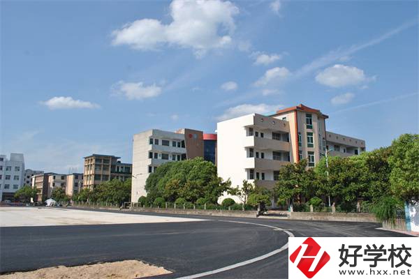 株洲市淥口區(qū)職業(yè)中等專業(yè)學校教學樓