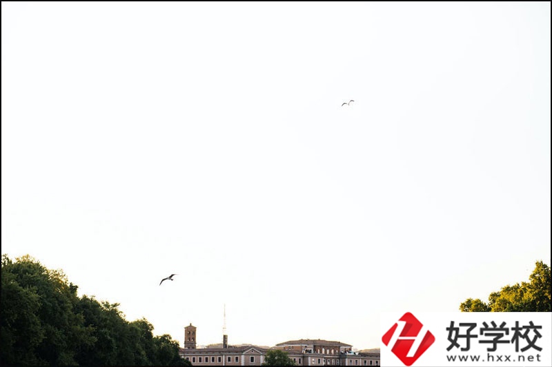 長沙中專有什么好的空乘學(xué)校？