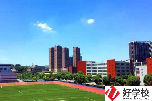 長沙市賀龍體育運動學校運動場